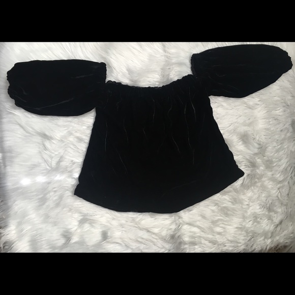 Handmade two piece out fit - Picture 2 of 7